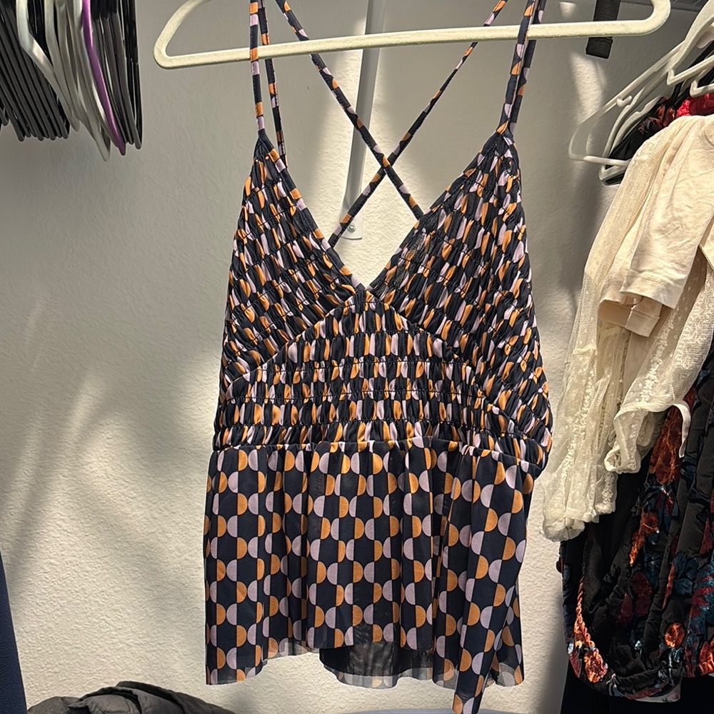 Chic Geometric Patterned Strappy Top